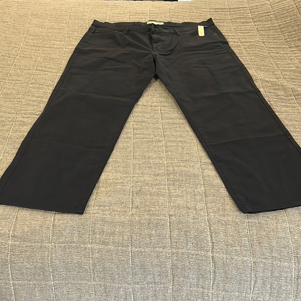 Men’s Amazon essentials 40 x 29 pants